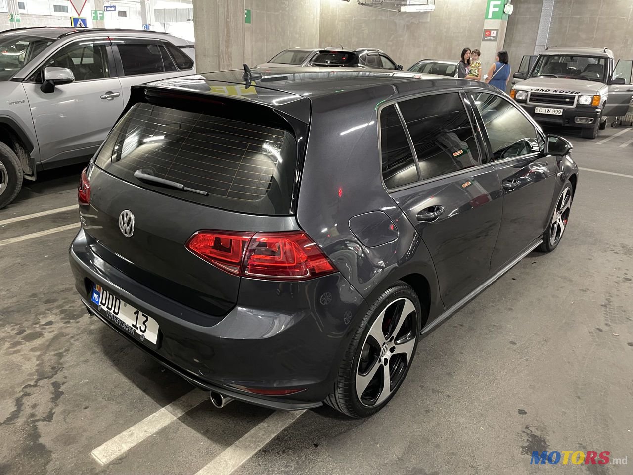 2017' Volkswagen Golf photo #6