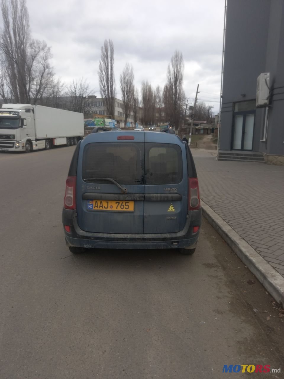 2007' Dacia Logan Mcv photo #6