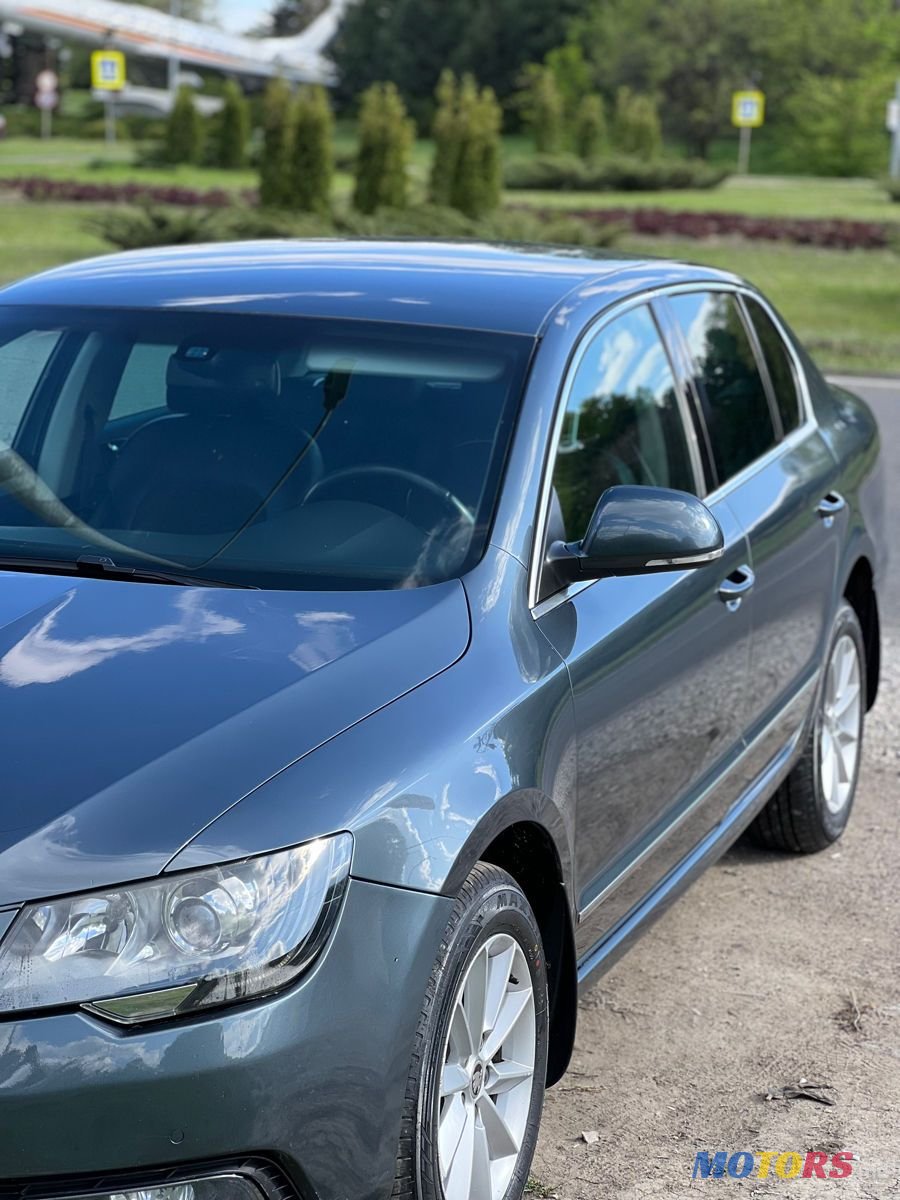 2014' Skoda Superb photo #3