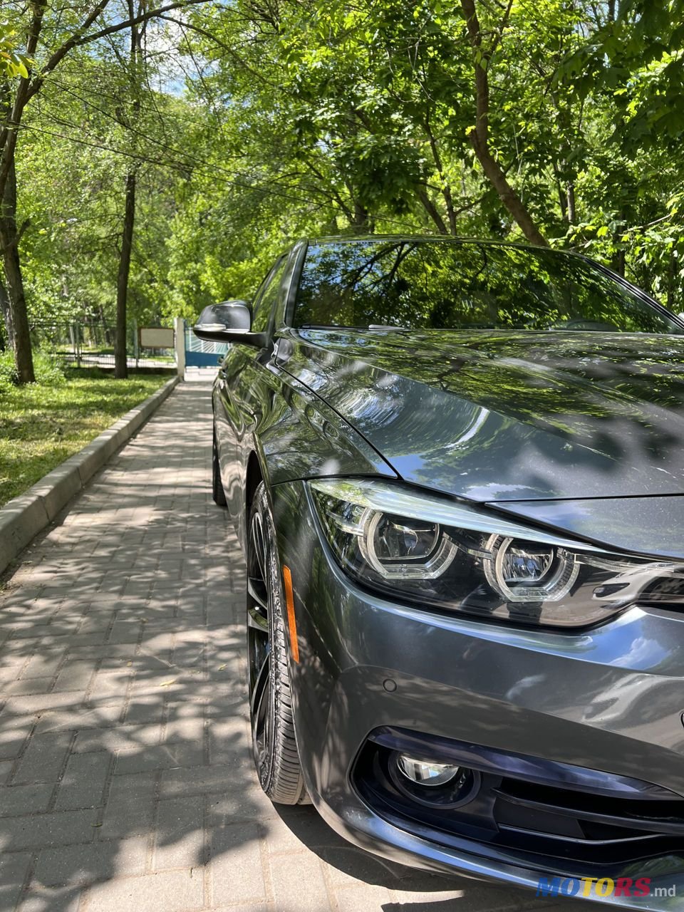 2017' BMW 3 Series photo #4