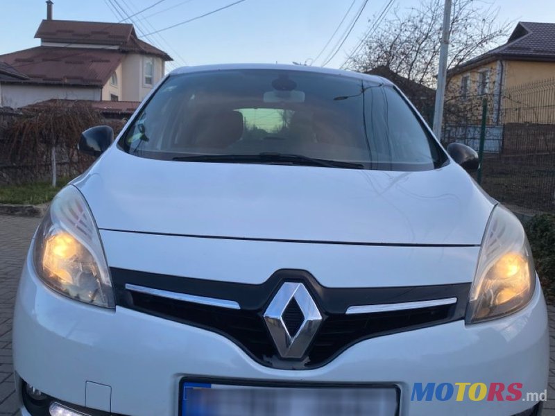 2015' Renault Scenic photo #1