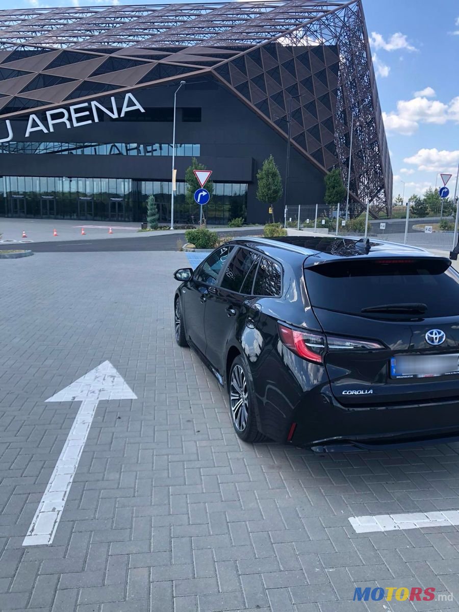 2021' Toyota Corolla photo #3