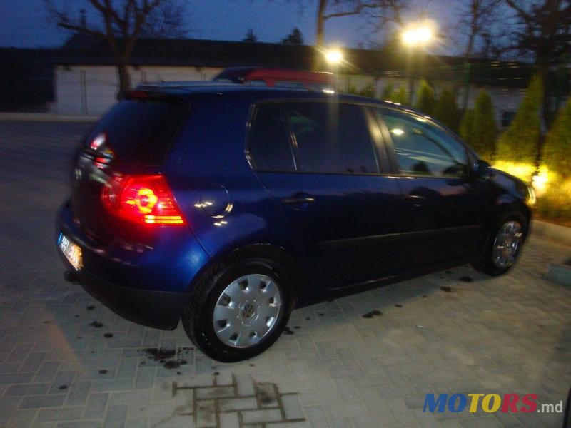 2005' Volkswagen Golf photo #7
