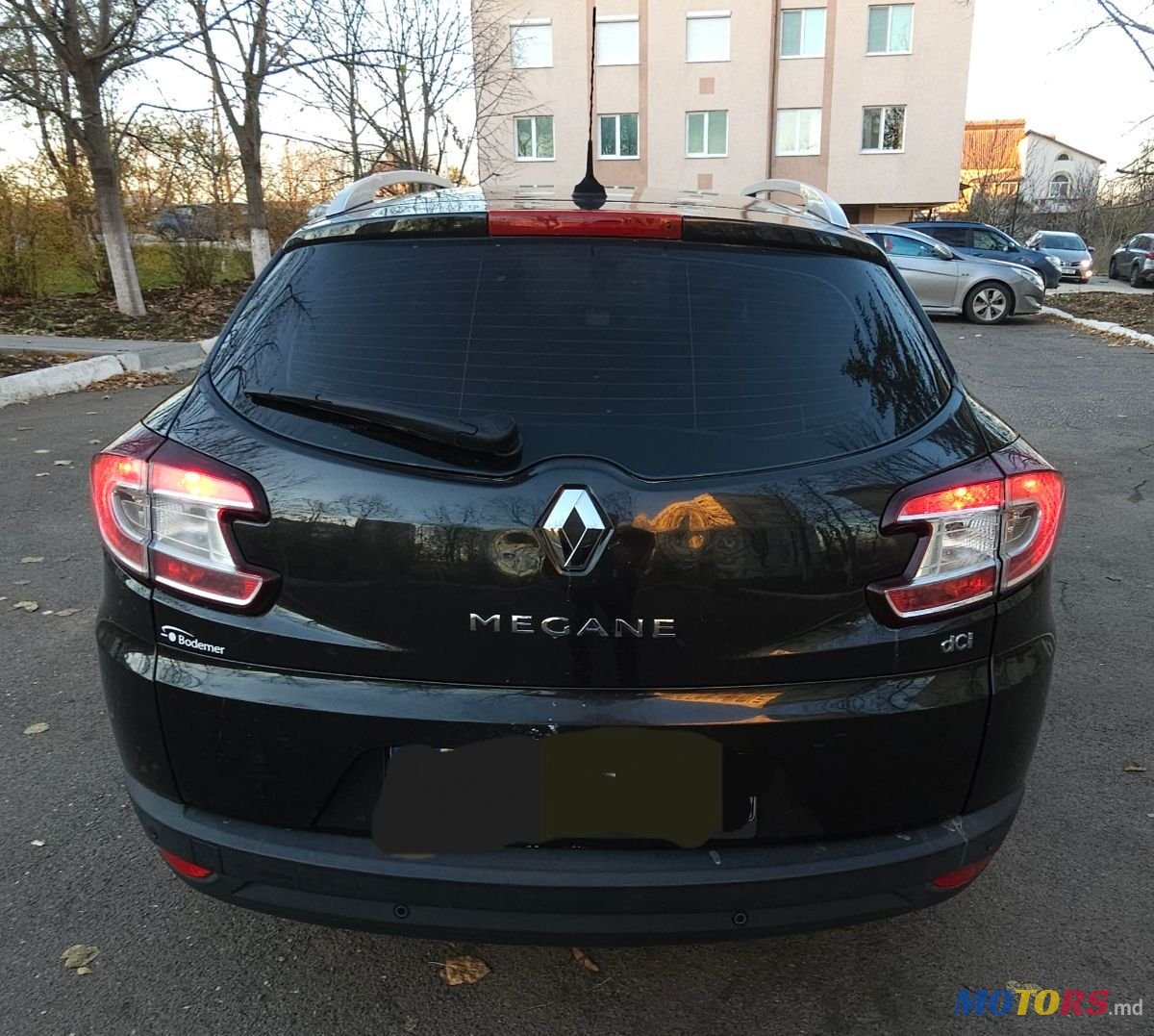 2010' Renault Megane photo #3