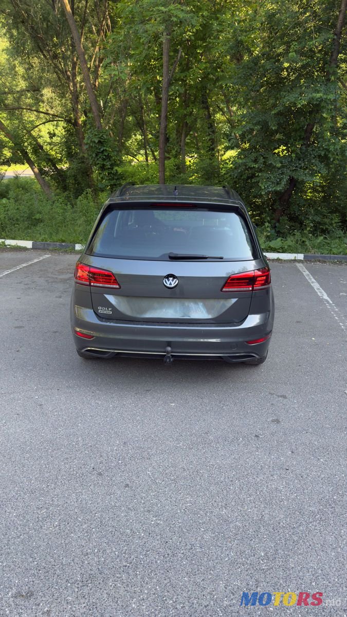 2018' Volkswagen Golf Sportsvan photo #4