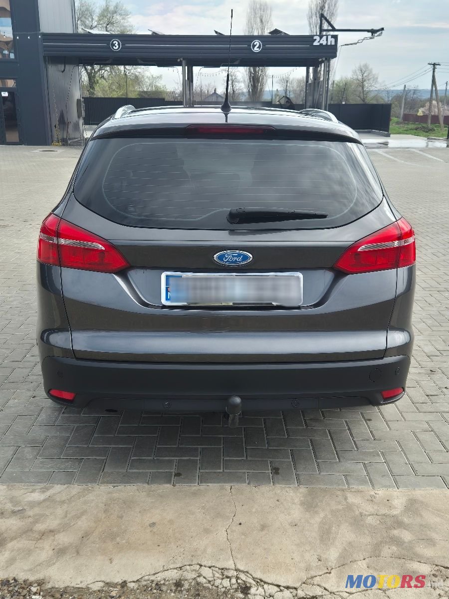 2015' Ford Focus photo #5