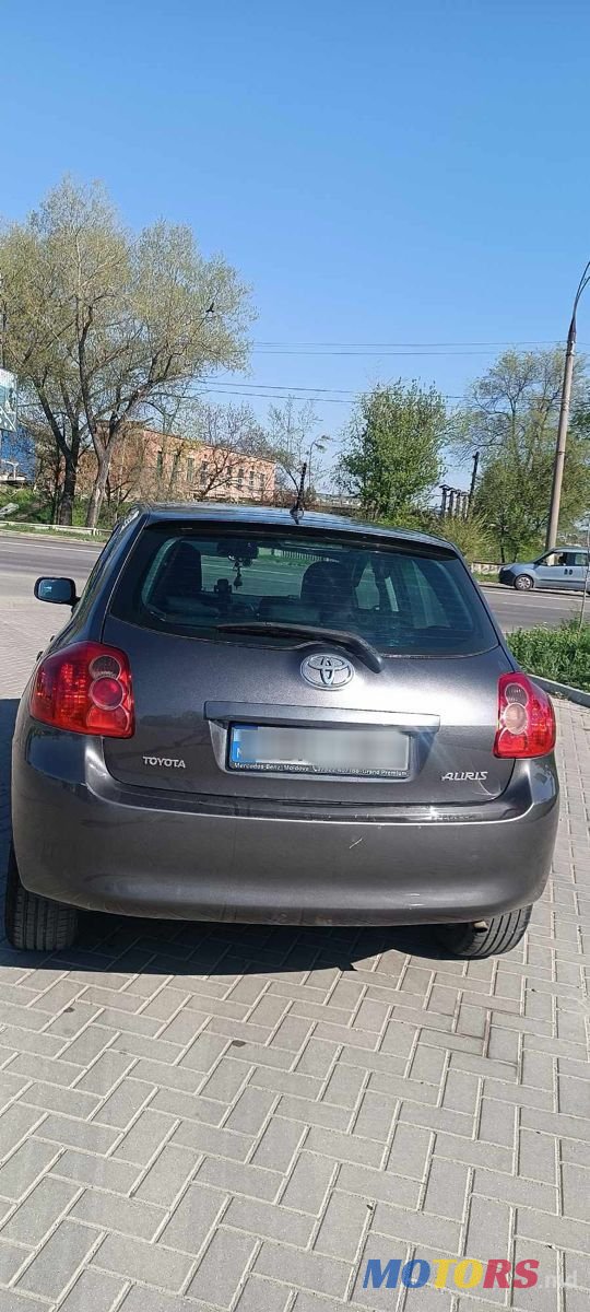 2008' Toyota Auris photo #4