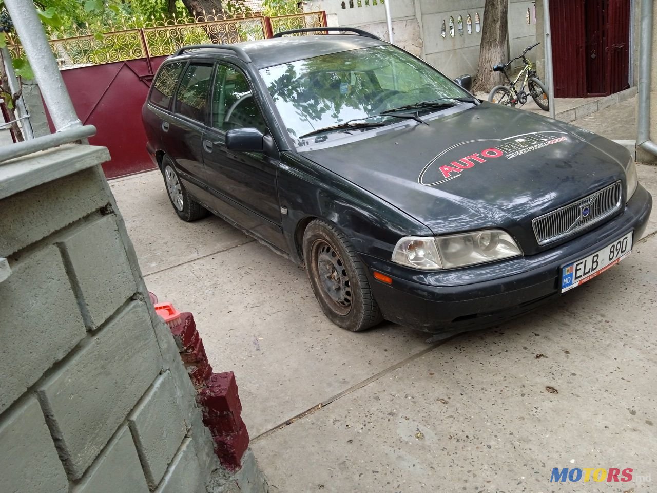 2000' Volvo V40 photo #1