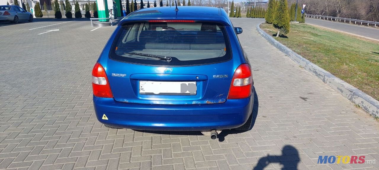 2001' Mazda 323 photo #2
