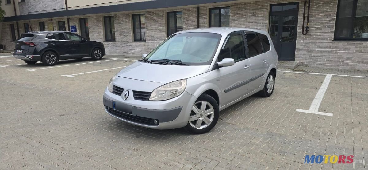 2006' Renault Grand Scenic photo #1