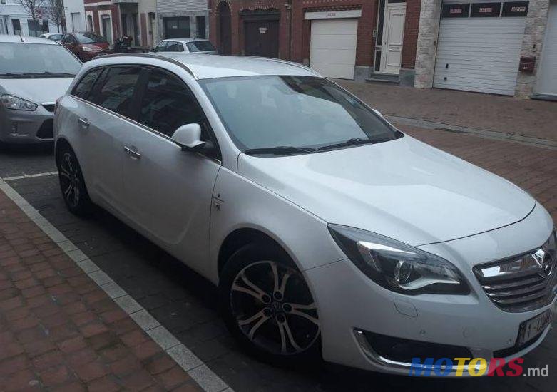 2014' Opel Insignia photo #2
