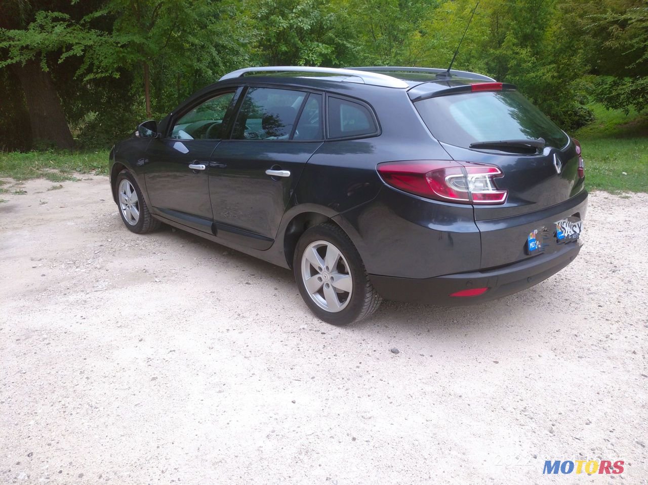 2010' Renault Megane photo #3