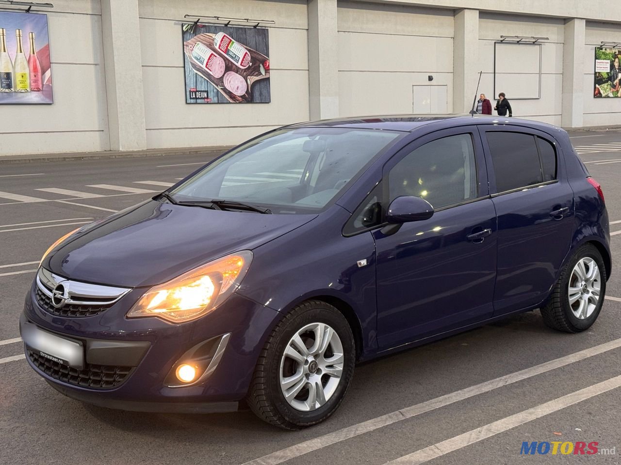 2014' Opel Corsa photo #1