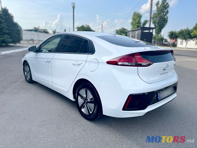 2019' Hyundai Ioniq photo #6