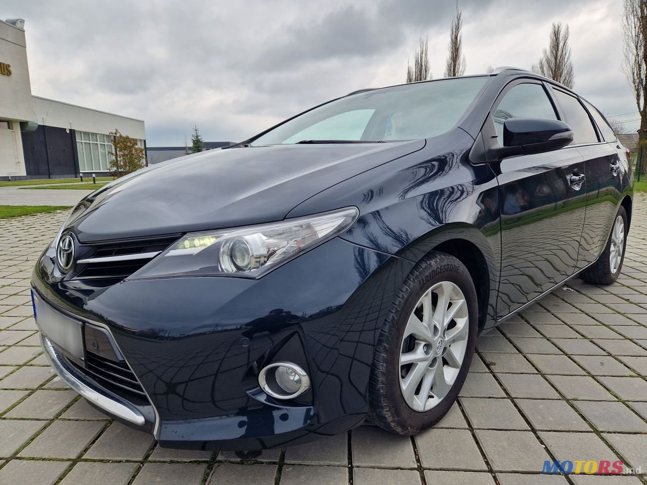 2014' Toyota Auris photo #1