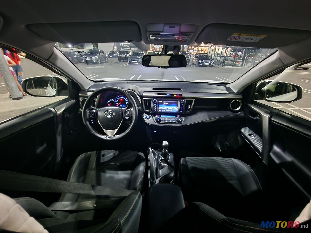 2015' Toyota RAV4 photo #5