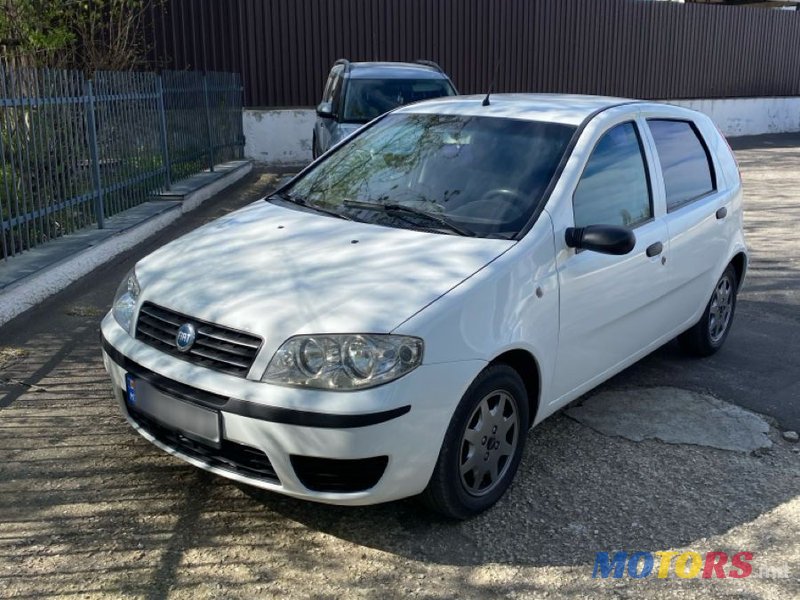 2004' Fiat Punto photo #2