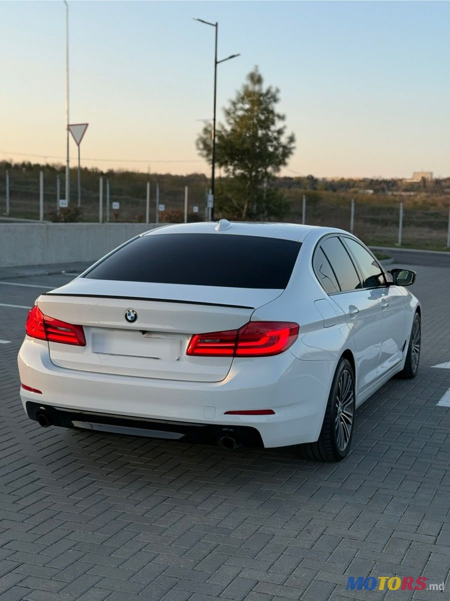 2018' BMW 5 Series photo #5