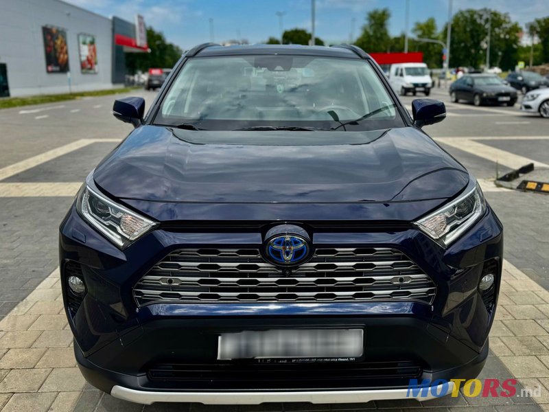 2019' Toyota RAV4 photo #1