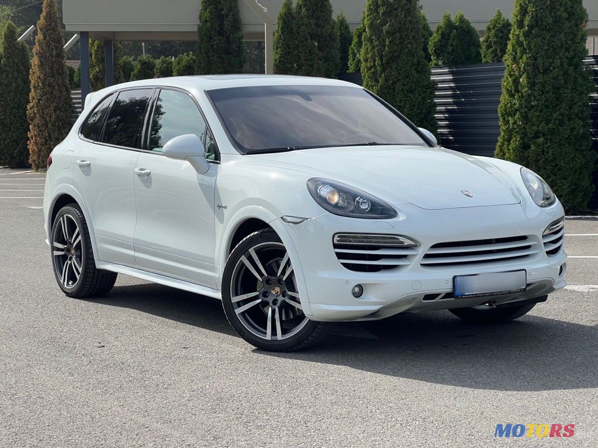 2012' Porsche Cayenne photo #1
