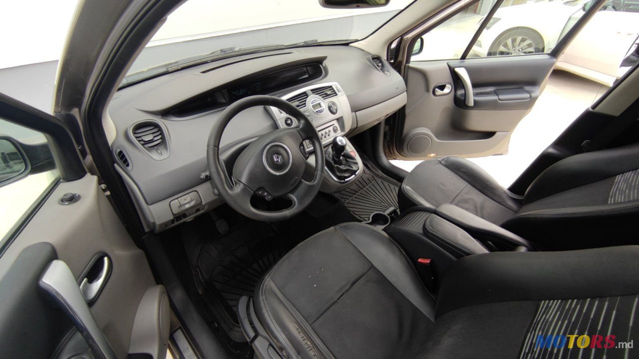 2007' Renault Scenic photo #4