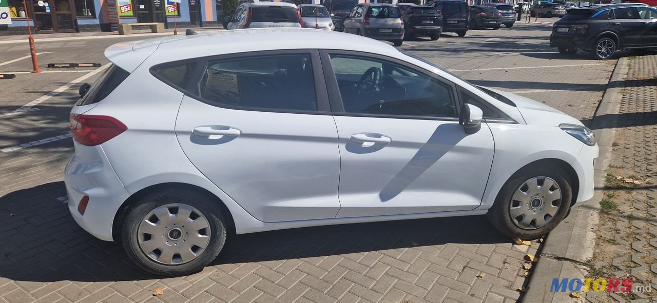 2017' Ford Fiesta photo #5