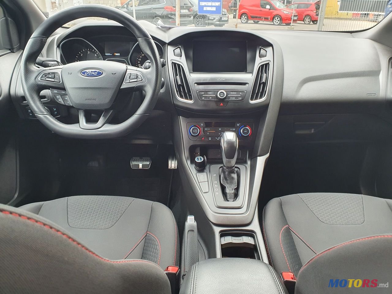 2017' Ford Focus photo #3