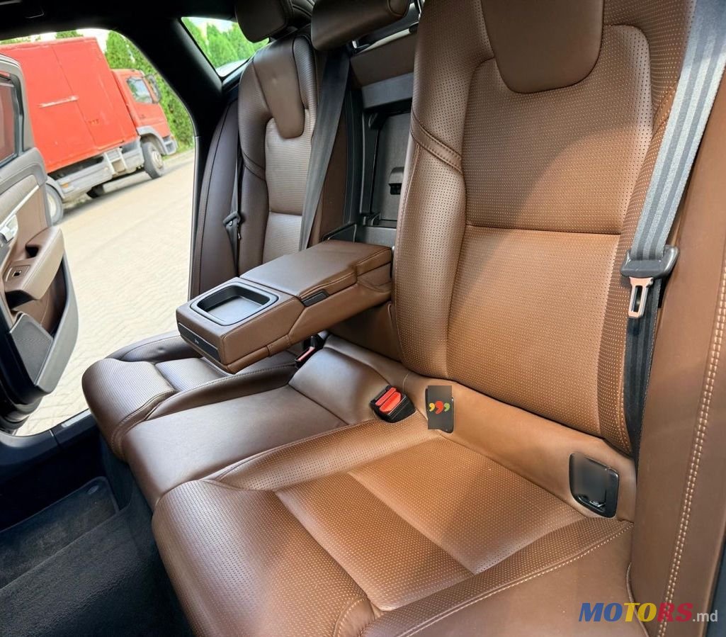2021' Volvo S90 photo #5