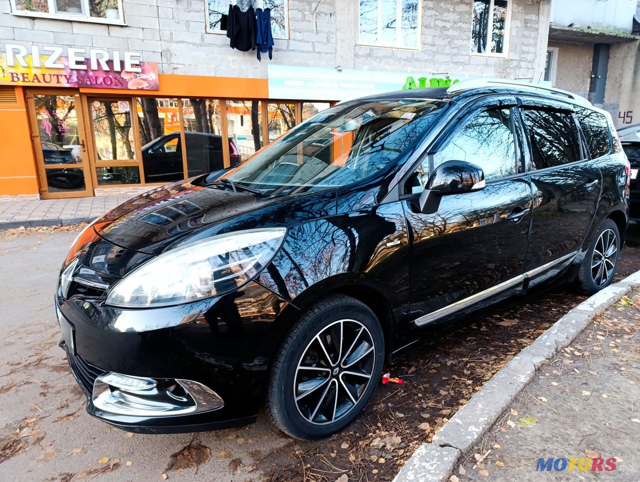 2013' Renault Grand Scenic photo #4