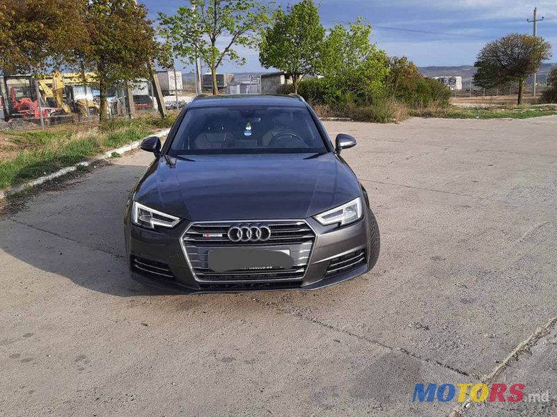 2016' Audi A4 photo #2