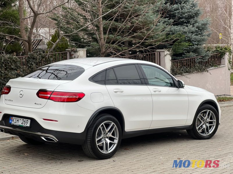 2017' Mercedes-Benz Glc Coupe photo #2