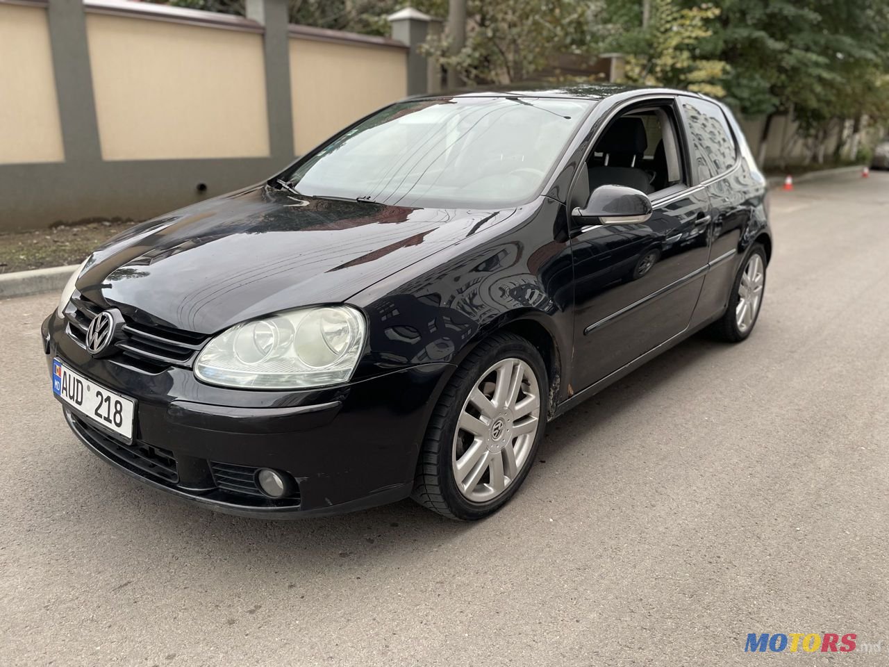 2006' Volkswagen Golf photo #2