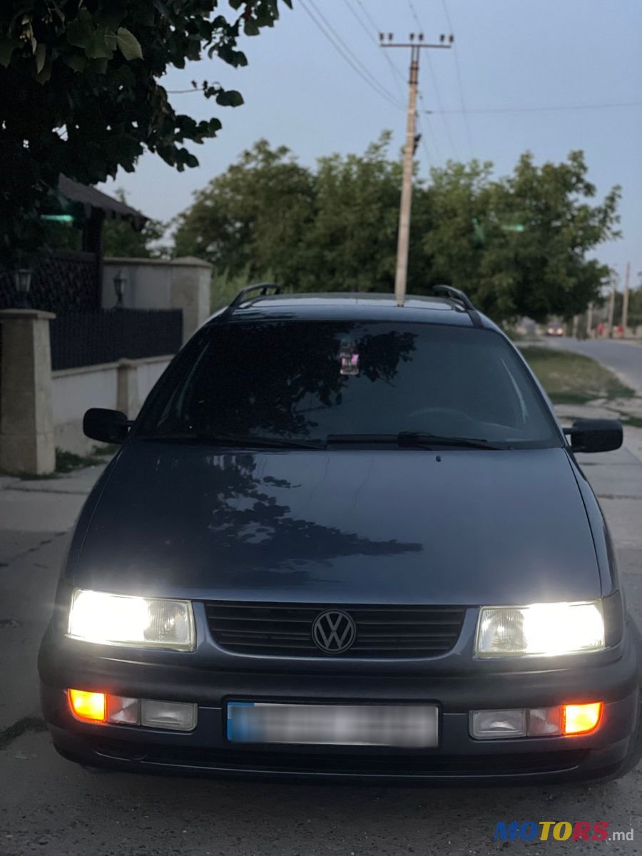 1994' Volkswagen Passat photo #5