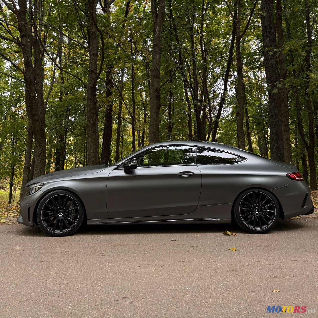 2019' Mercedes-Benz C-Class Coupe photo #2