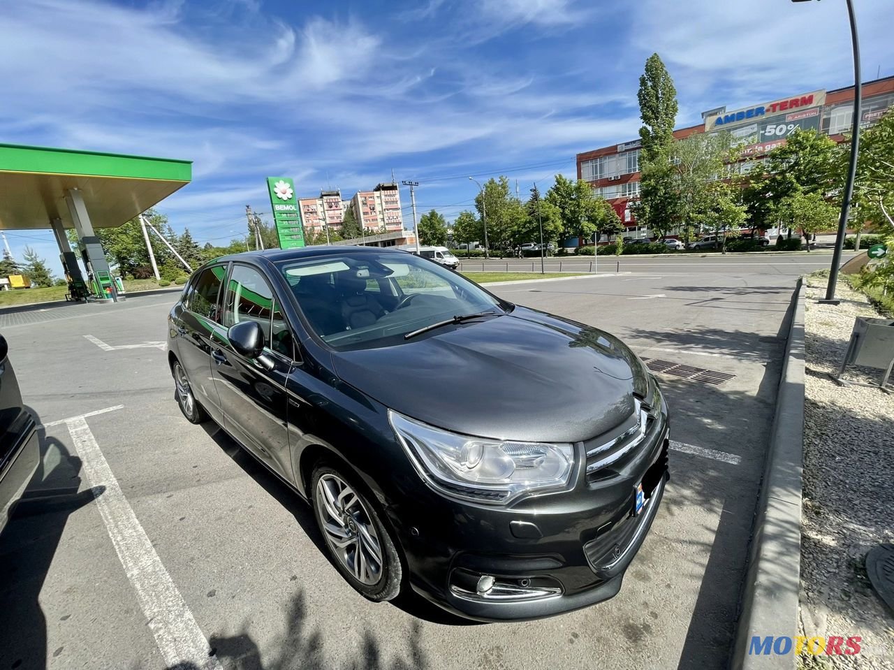 2010' Citroen C4 photo #1