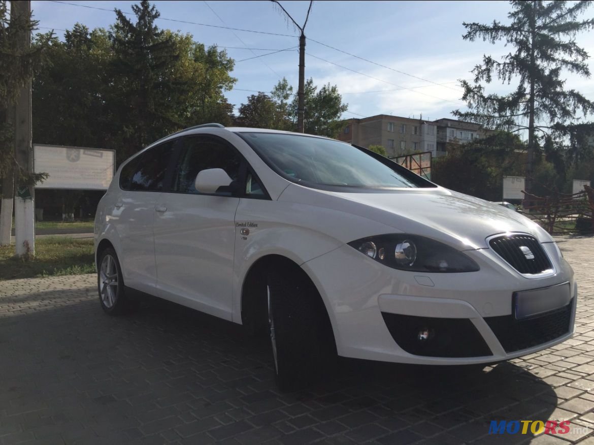 2011' SEAT Altea XL photo #3