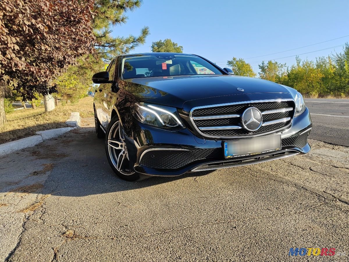 2020' Mercedes-Benz E Класс photo #1