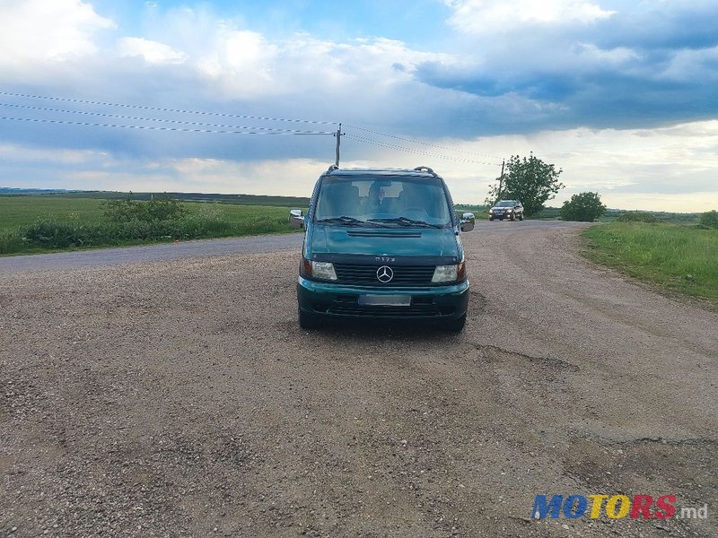 2002' Mercedes-Benz Vito photo #2