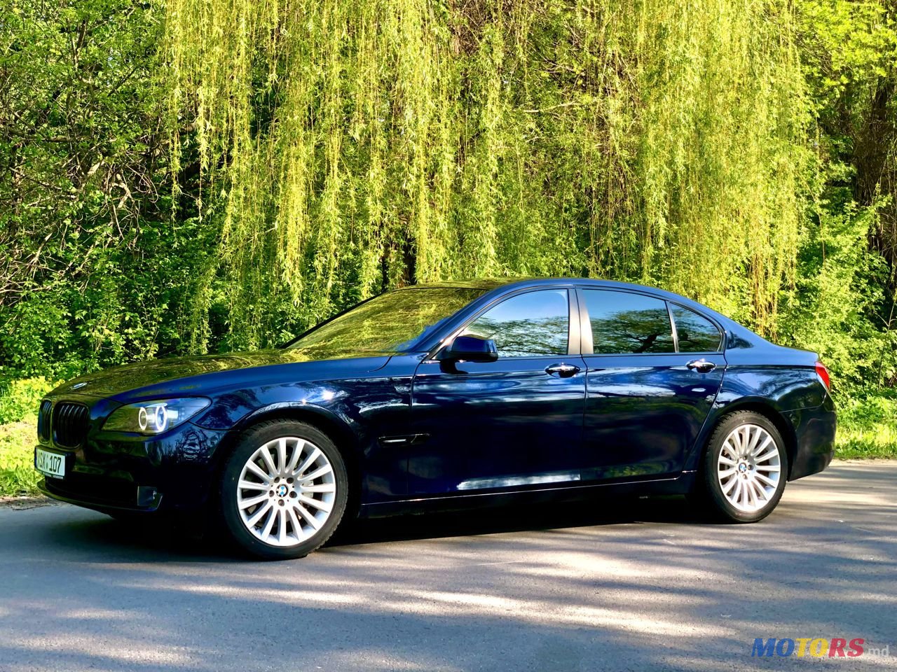 2010' BMW 7 Series photo #4