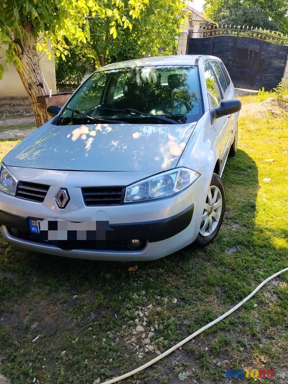 2004' Renault Megane photo #1