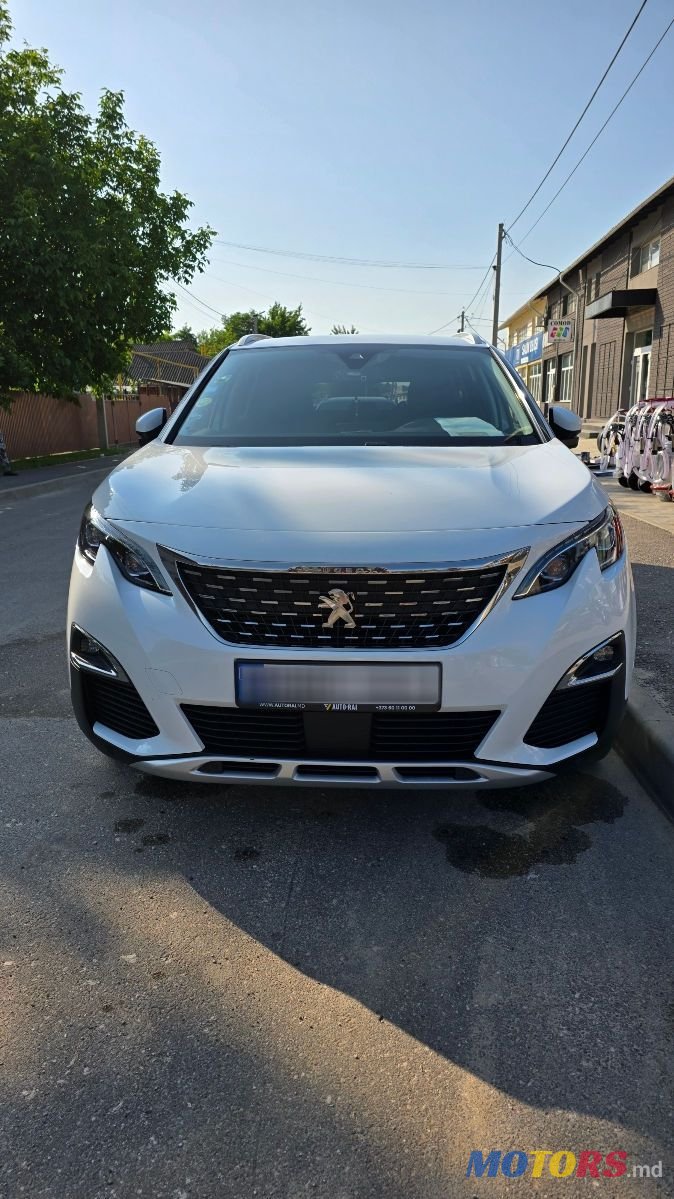2020' Peugeot 5008 photo #1