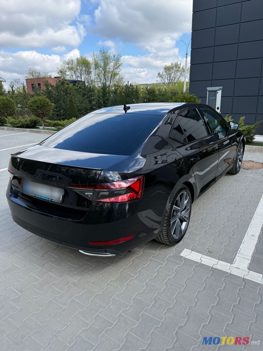 2020' Skoda Superb photo #2