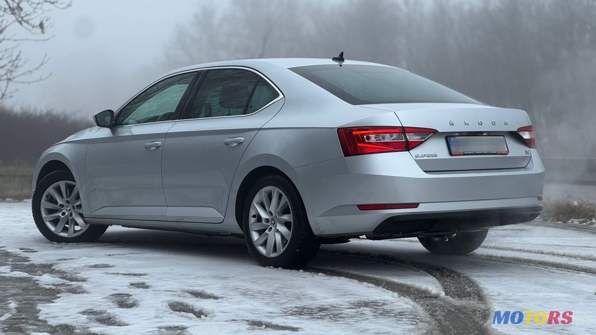 2022' Skoda Superb photo #3