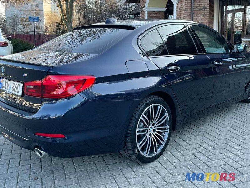 2017' BMW 5 Series photo #4