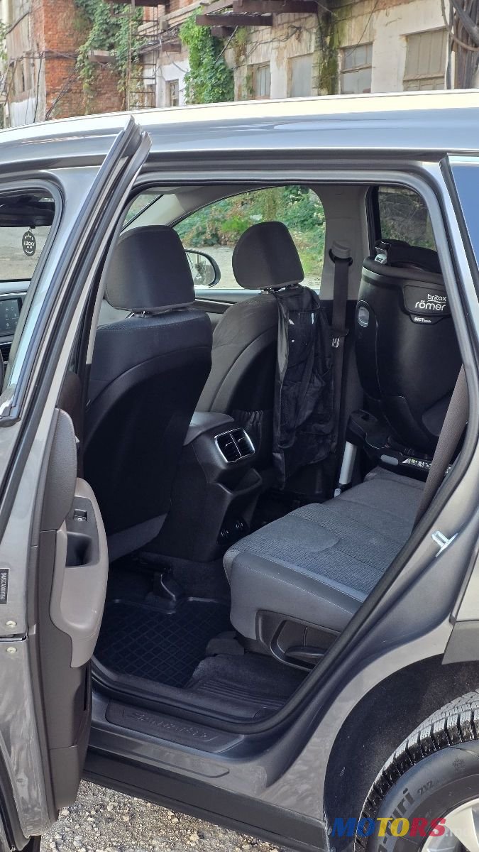 2019' Hyundai Santa Fe photo #5