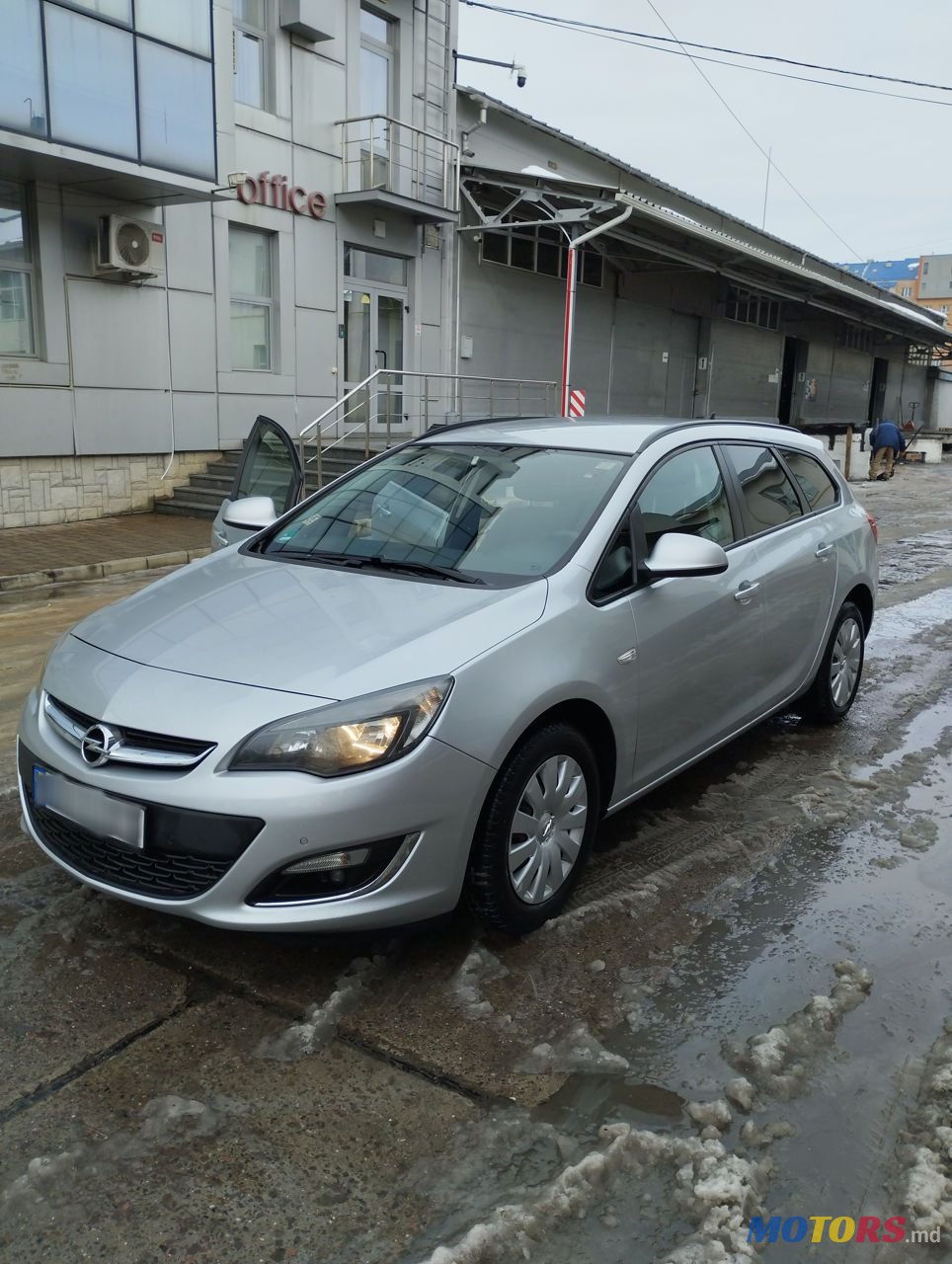 2013' Opel Astra photo #1