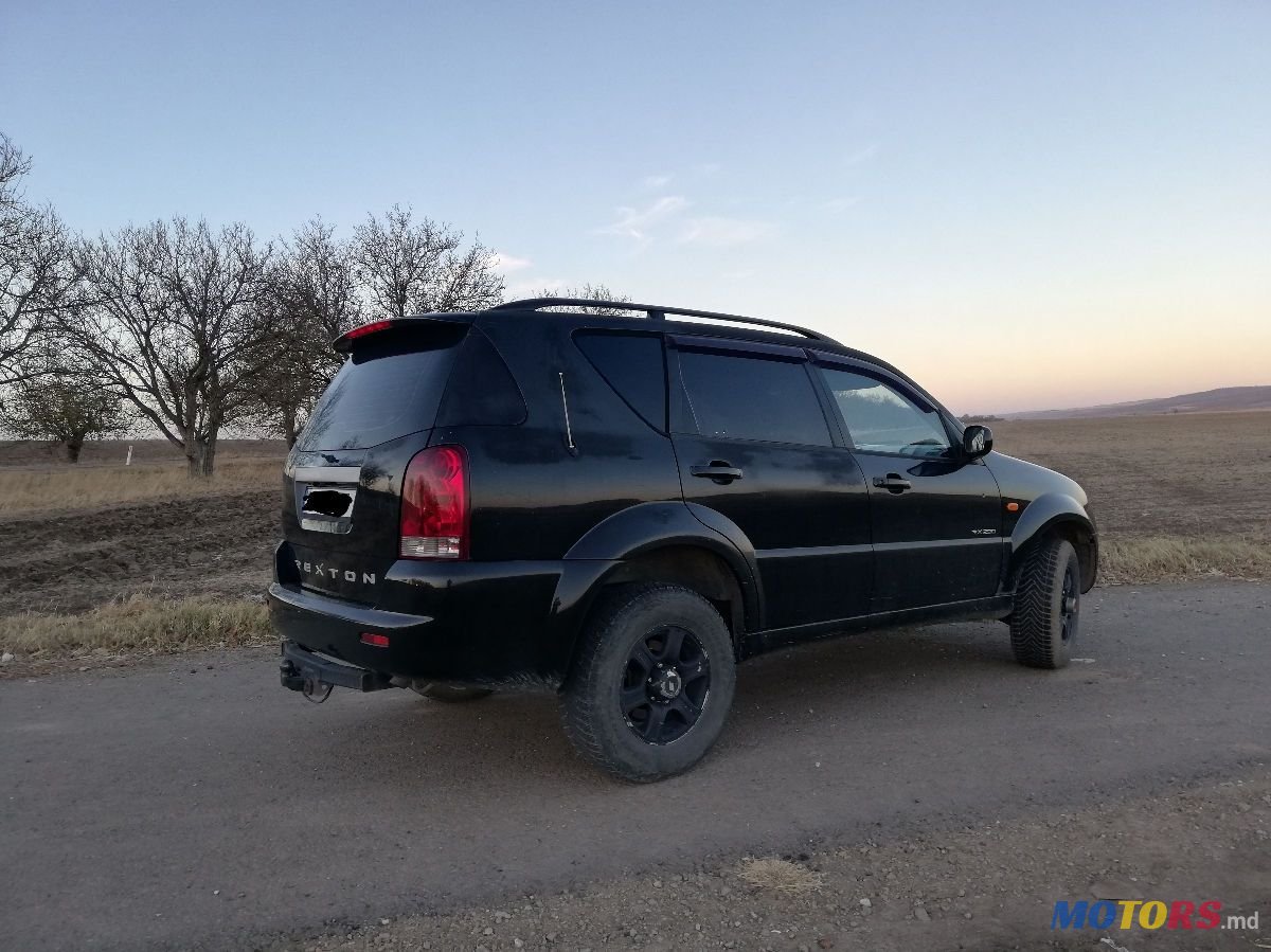 2002' SsangYong Rexton photo #2
