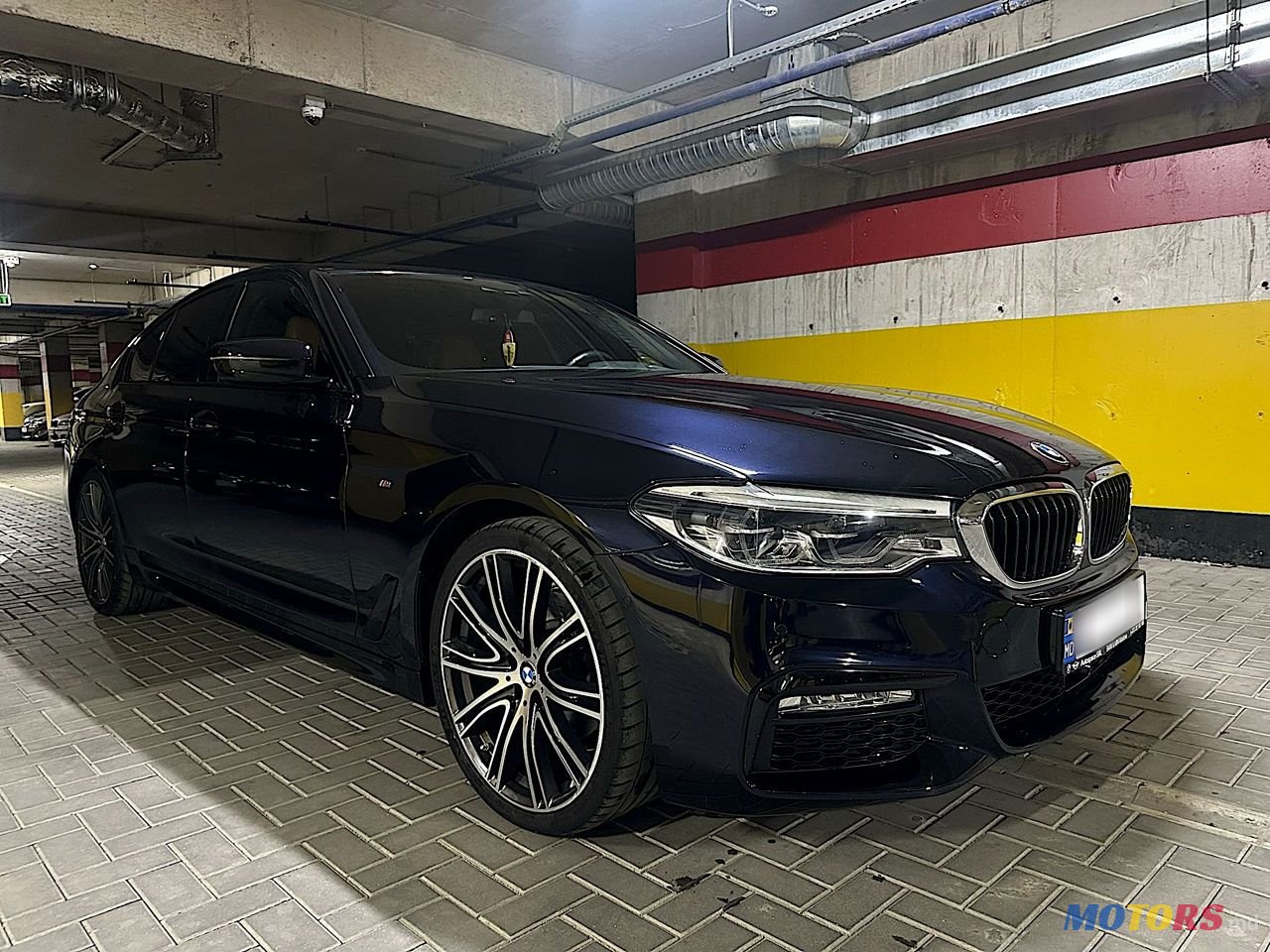 2018' BMW 5 Series photo #4