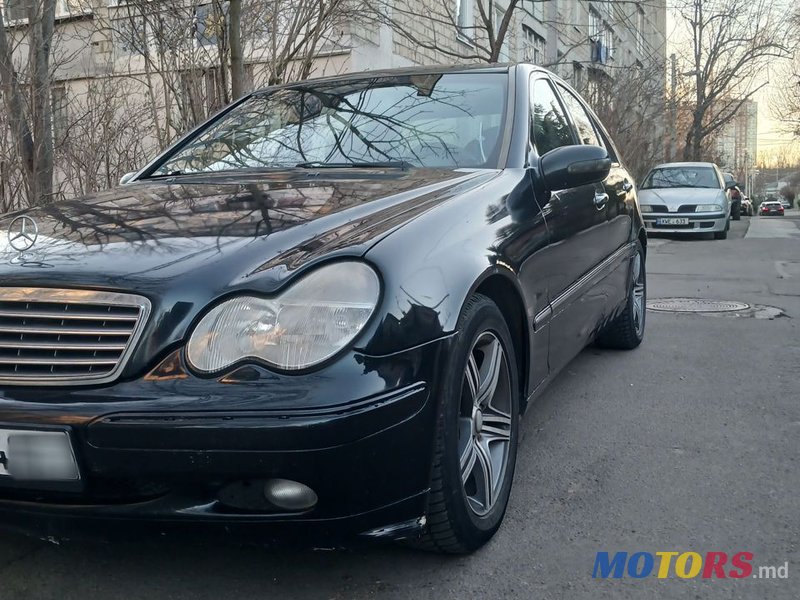 2001' Mercedes-Benz C-Class photo #3