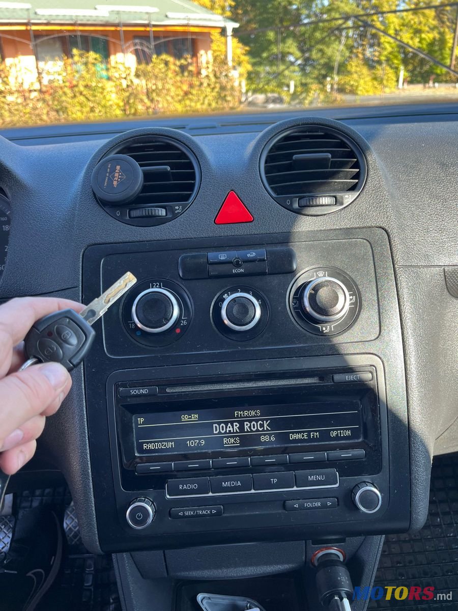 2004' Volkswagen Caddy photo #6